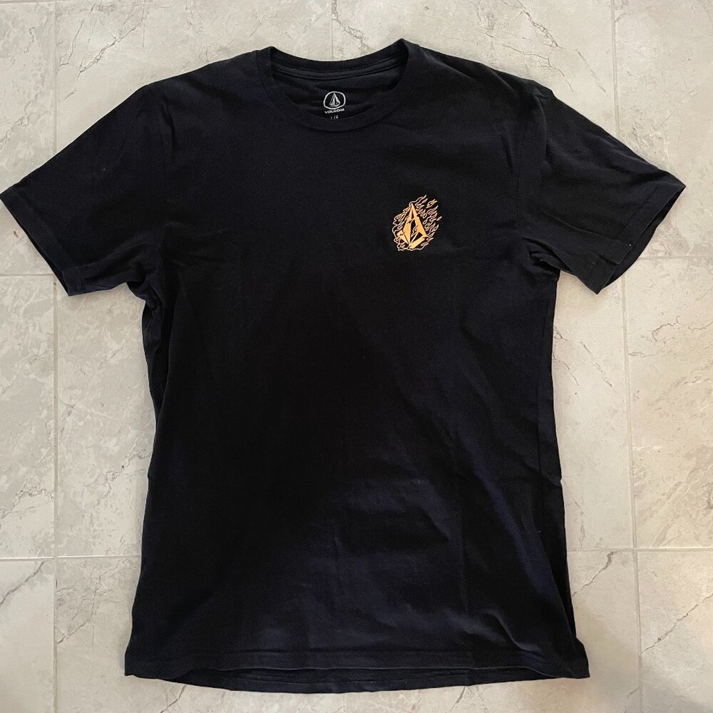 Volcom t-shirt